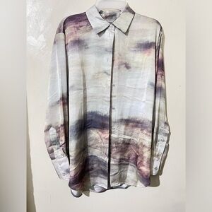 H&M Satin button women’s top.